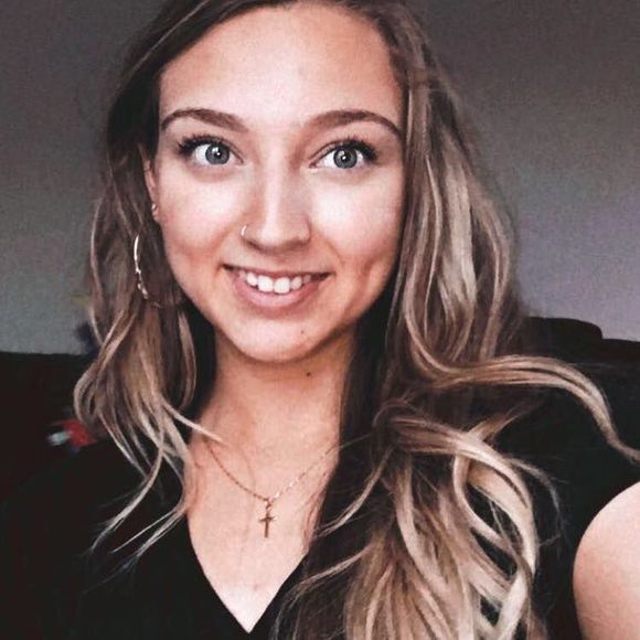 Meet your Posher, Avery - Picture 1 of 1